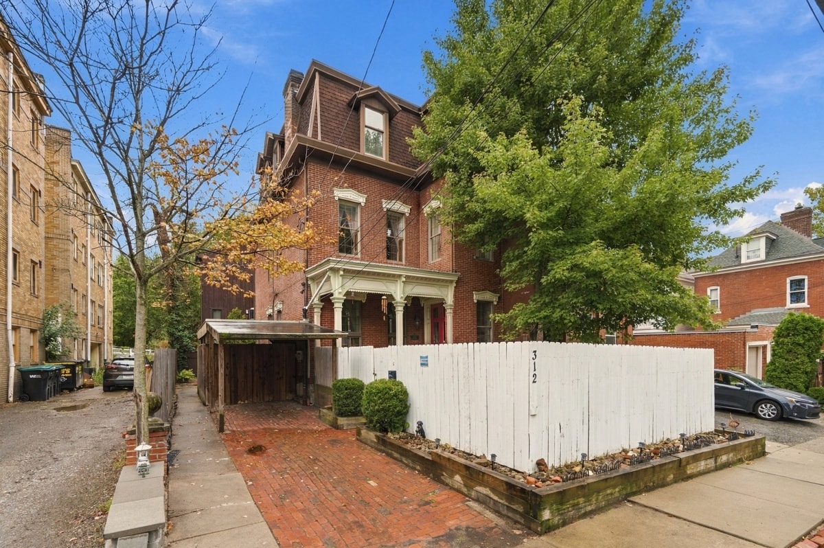 312 DENNISTON STREET A — photo 1