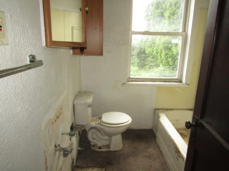 645 Duquesne Blvd — photo 7