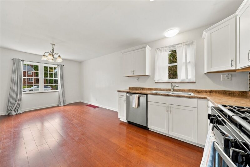 5741 Front St — photo 8