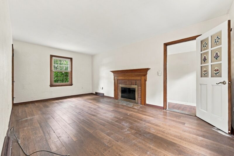274 Patterson ROAD — photo 3