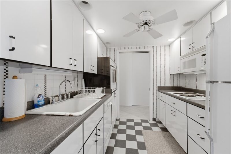 5600 Munhall Rd 901 — photo 8