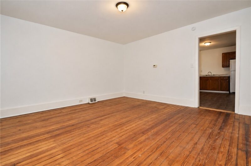 320 N 3rd Street — photo 5