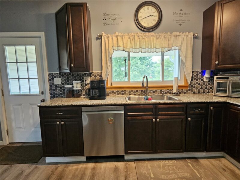 115 Green St — photo 4