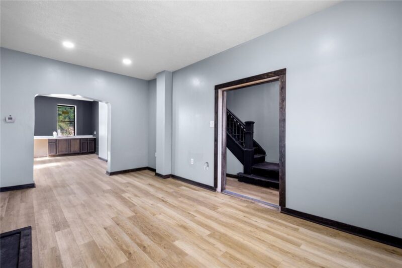 118 Tarragonna Street — photo 6