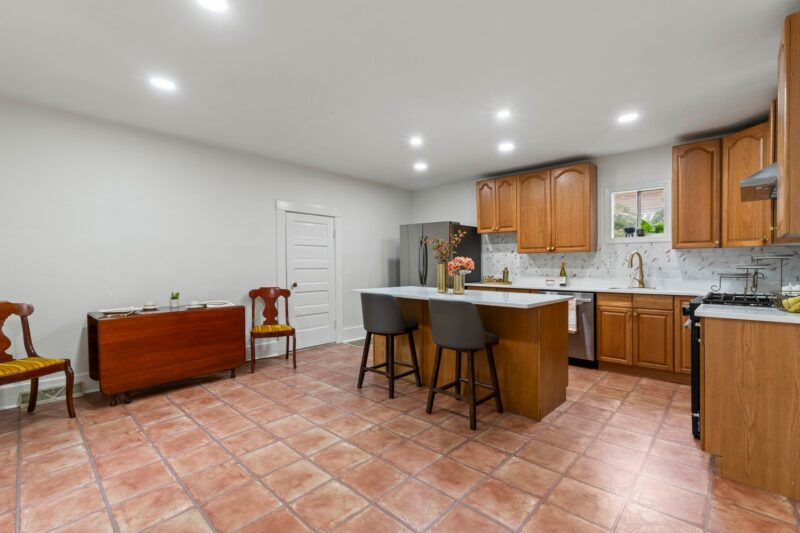 732 Valley Street — photo 3