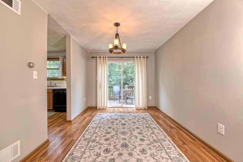 1128 Cranston Drive — photo 6