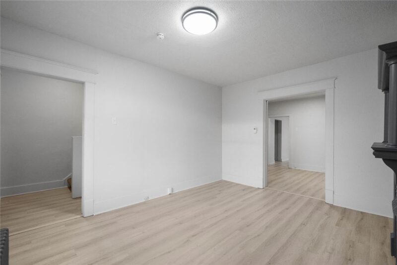306 Park Rd — photo 5