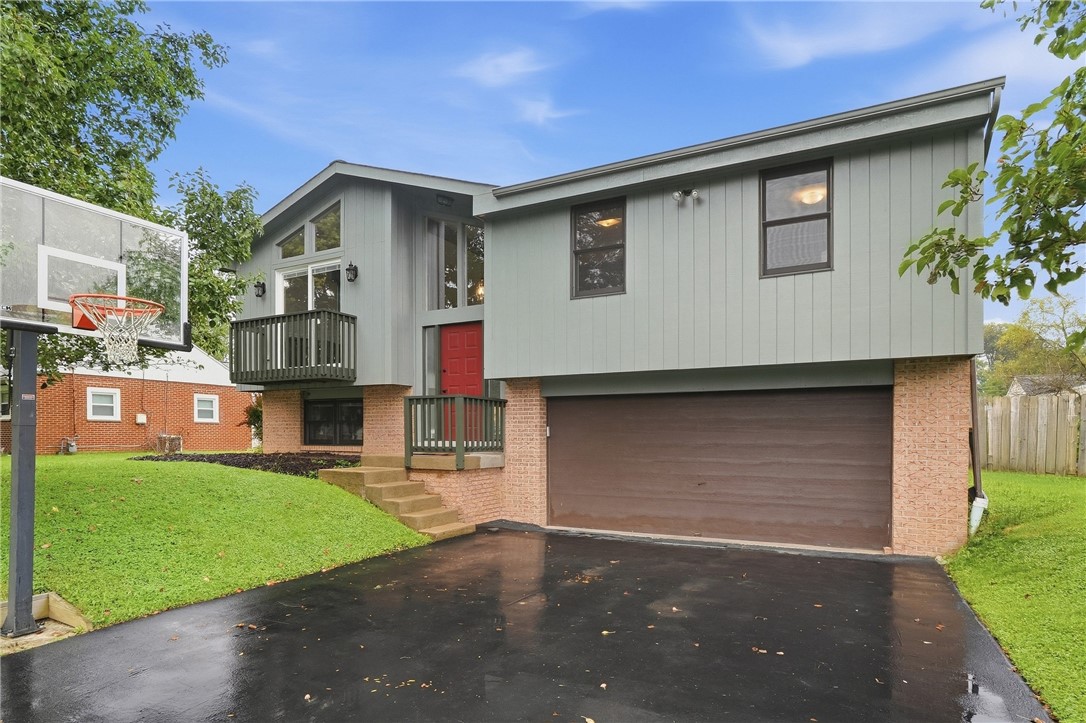 2404 Linden Dr — photo 1