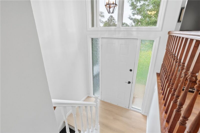 2404 Linden Dr — photo 6