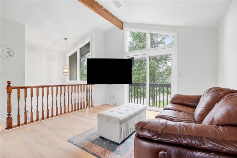 2404 Linden Dr — photo 7