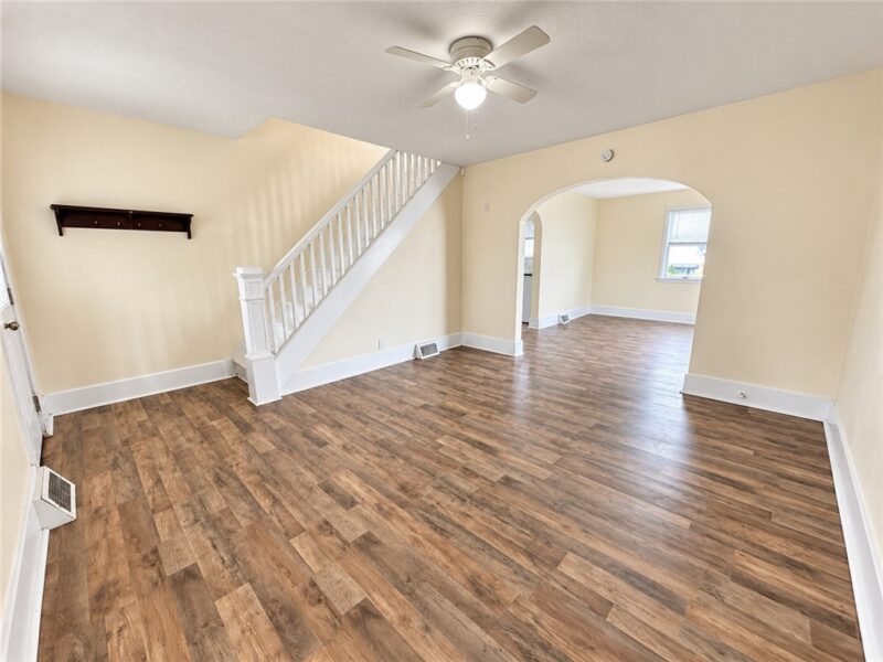 1413 Robbins Ave — photo 3
