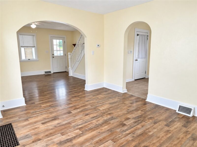 1413 Robbins Ave — photo 5