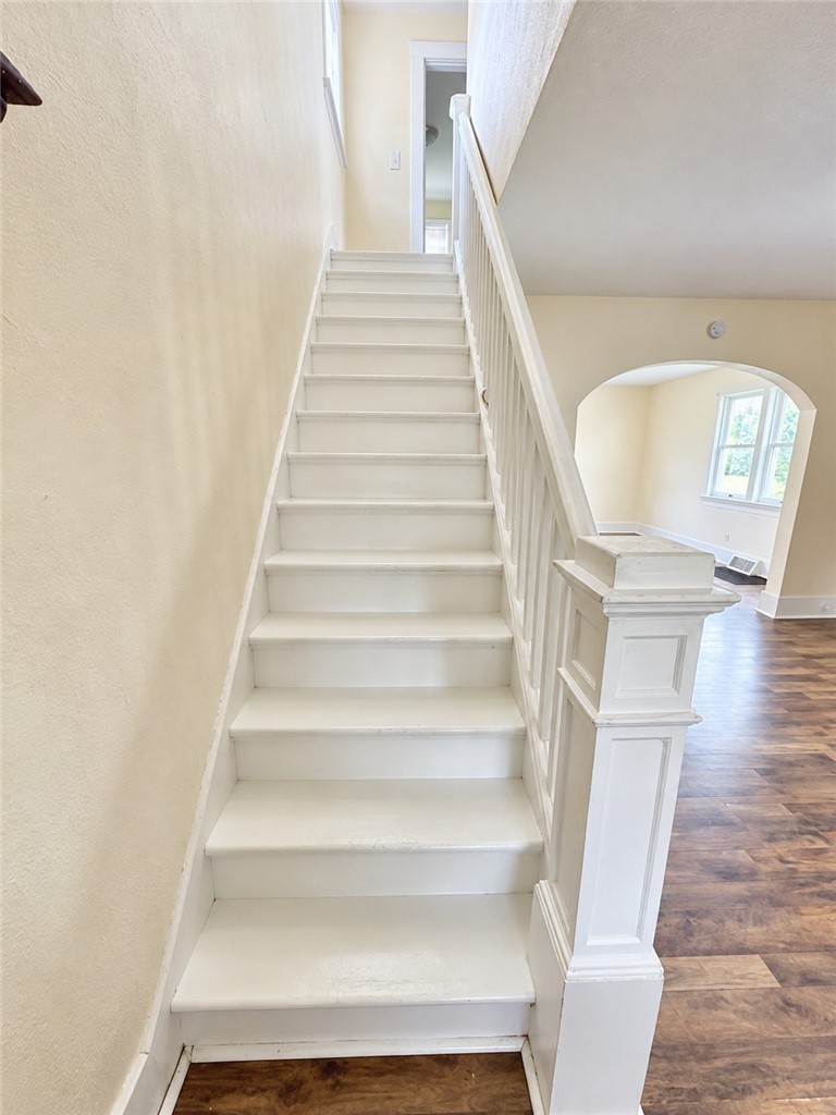 1413 Robbins Ave — photo 7