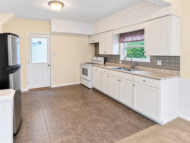 108 Wallace Avenue — photo 3