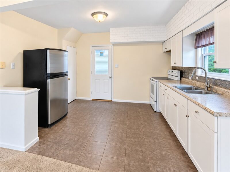 108 Wallace Avenue — photo 6