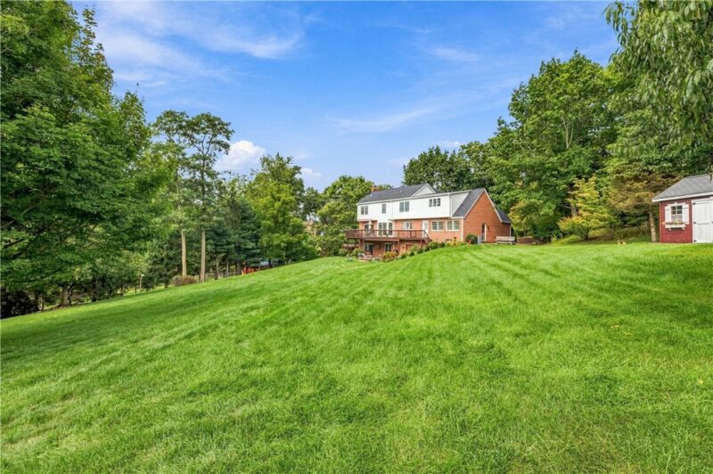 150 Ivy Ln — photo 4