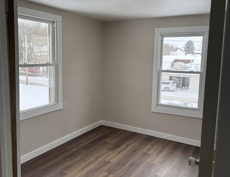 720 E Maiden St — photo 3