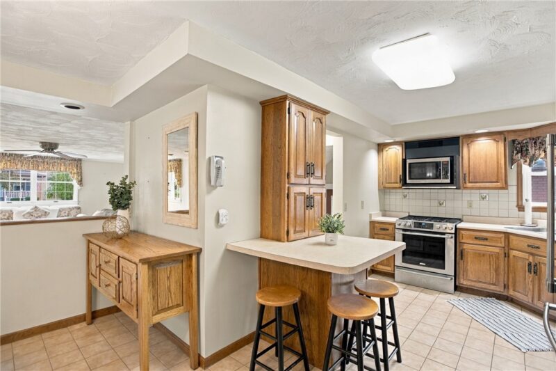 1521 Corporation St — photo 8