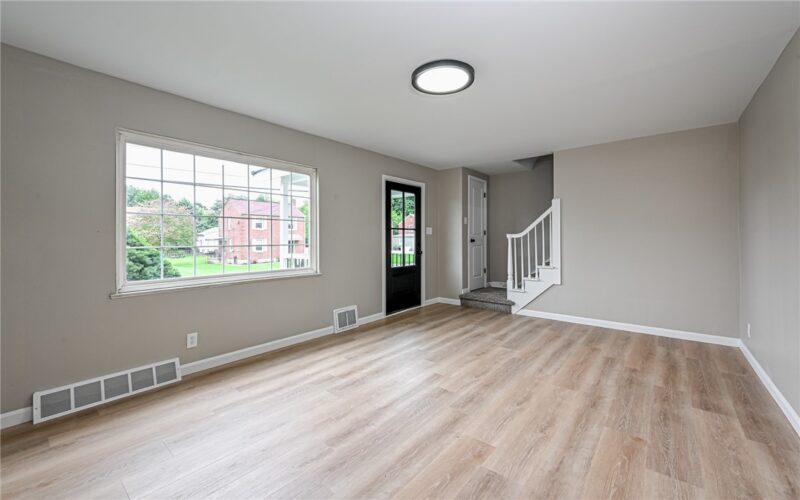 749 Pershing St — photo 4