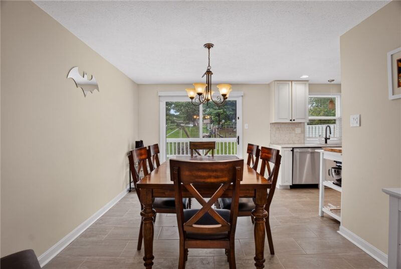 528 Hunters Path Rd — photo 8