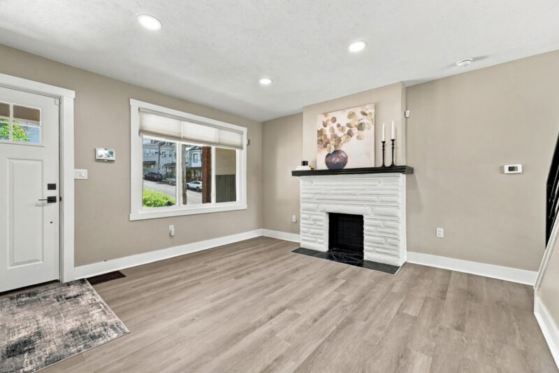 5253 Duncan Street — photo 5