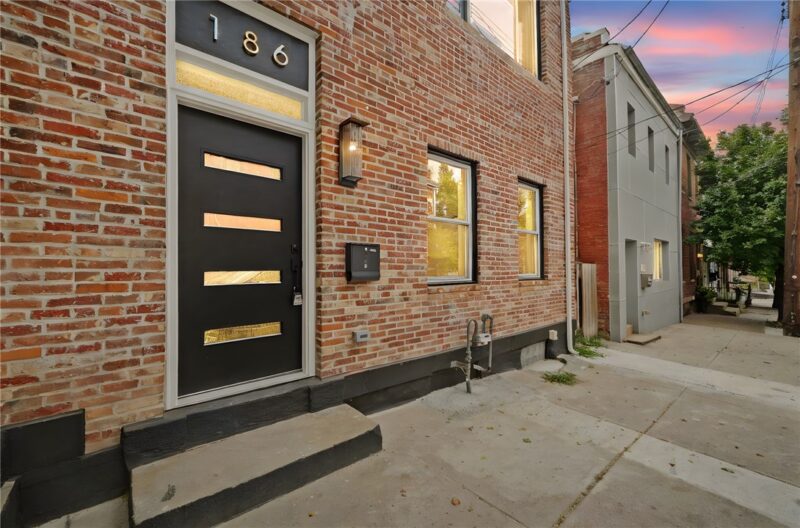 186 44th street — photo 4