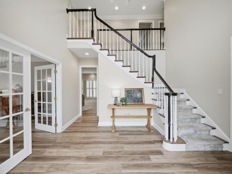 100 Iron Horse Dr — photo 4