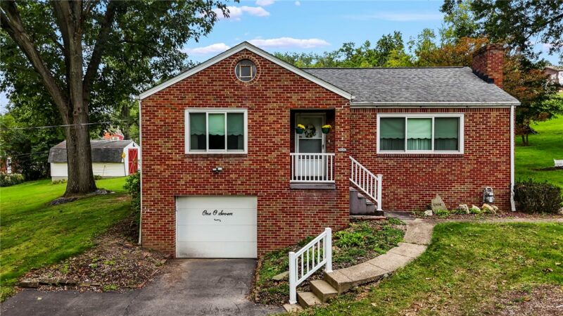 107 Devonshire Dr