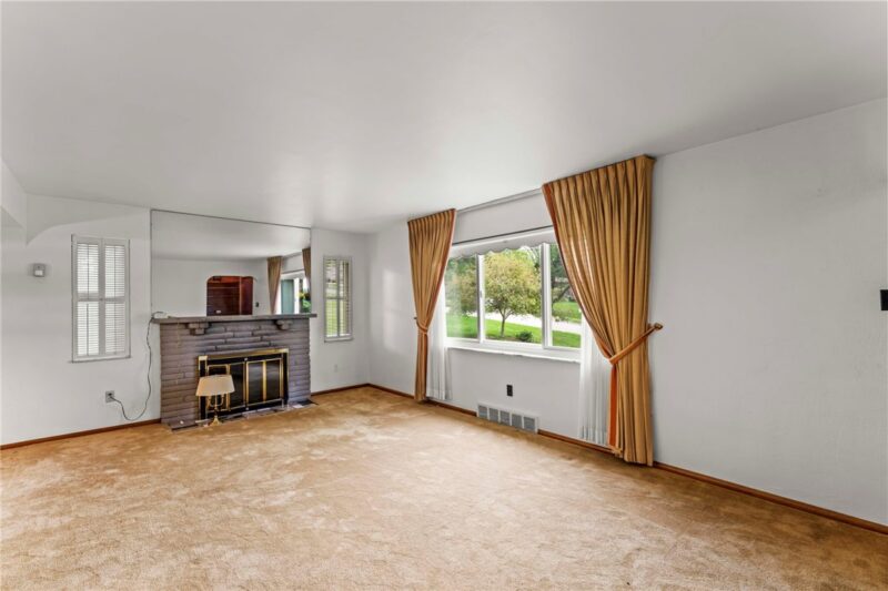 107 Devonshire Dr — photo 6