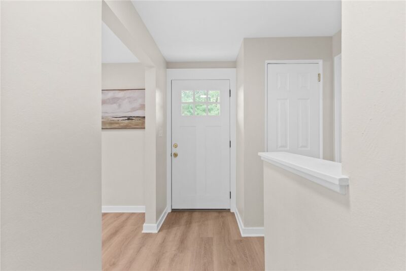 232 Sharon Dr — photo 4