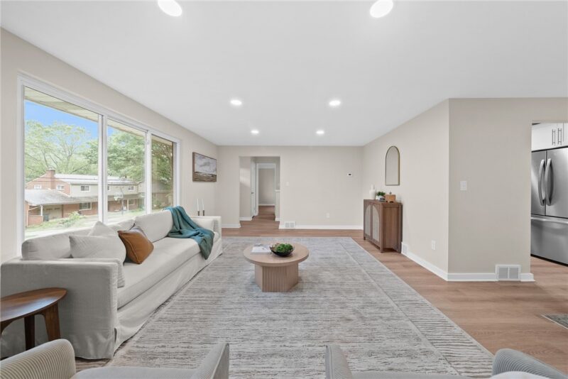 232 Sharon Dr — photo 5
