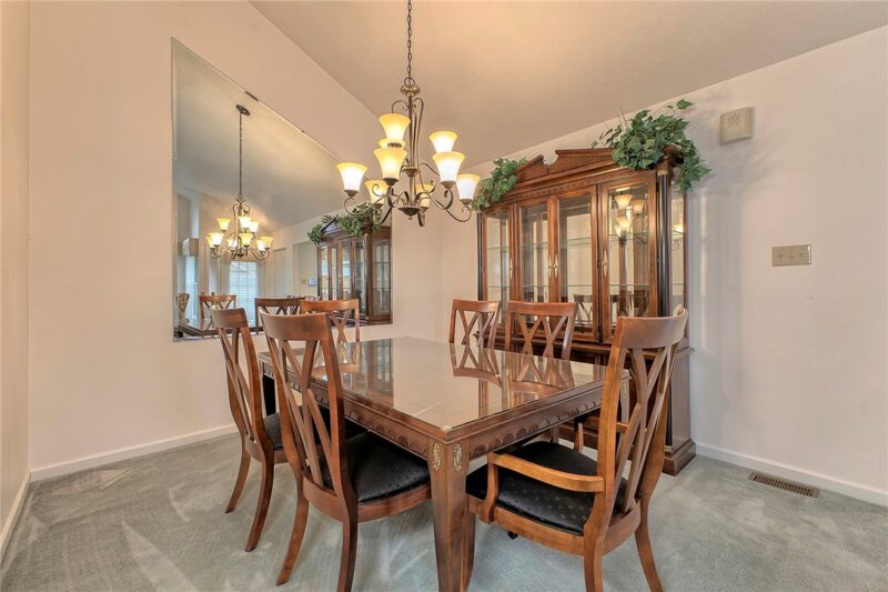 2203 Hunt Club Dr — photo 4
