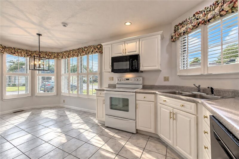 2203 Hunt Club Dr — photo 6