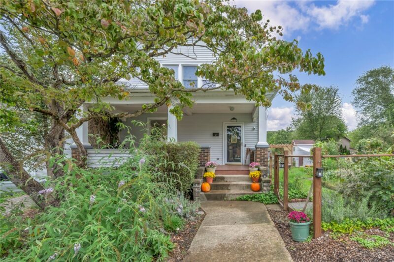 227 Van Buren St — photo 2