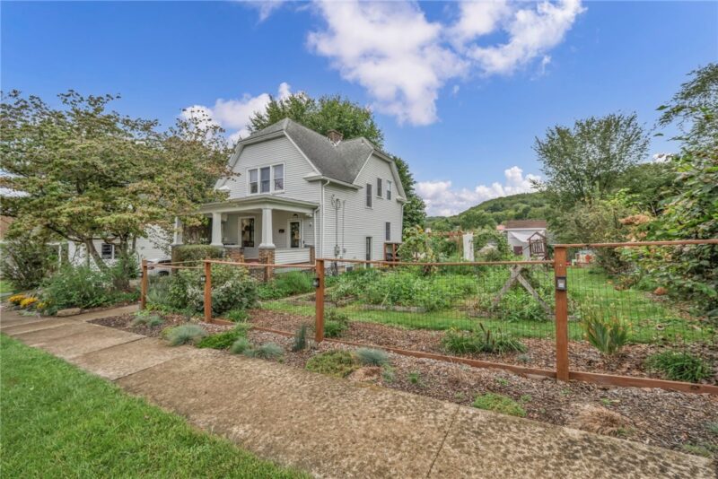 227 Van Buren St — photo 4