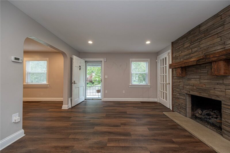 558 Glenrock Drive — photo 4