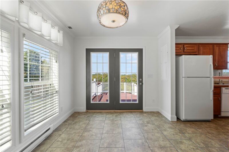 121 Ray Dr — photo 8
