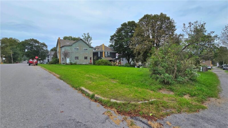 313 Coal St — photo 4