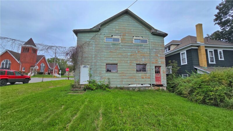 313 Coal St — photo 5