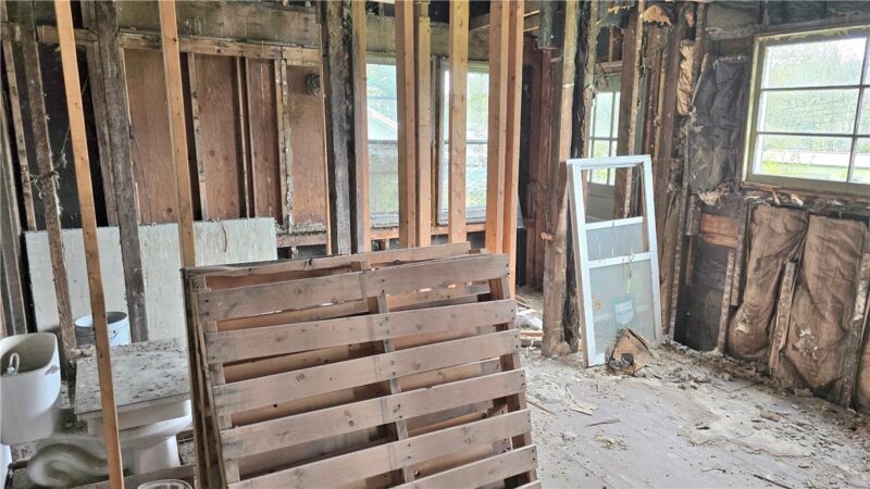 313 Coal St — photo 7