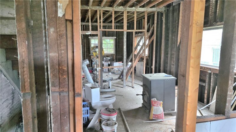313 Coal St — photo 8