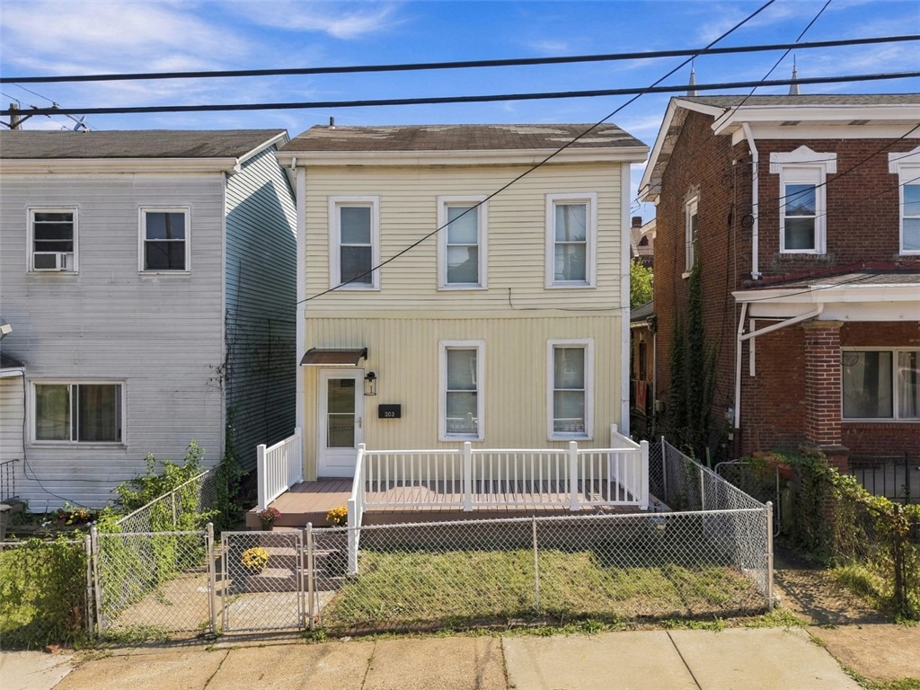 203 Walter St — photo 1