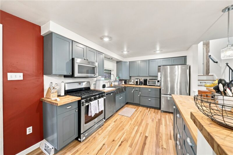 164 Lansdowne Dr — photo 8