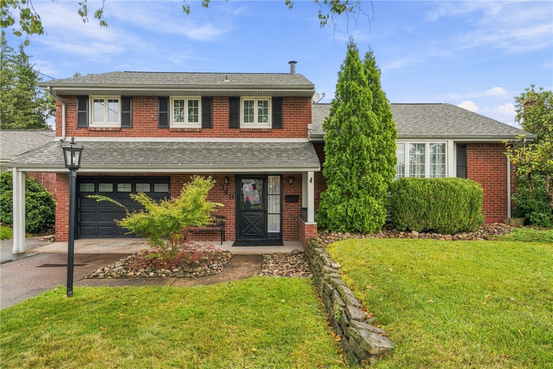 349 Grove Dr — photo 1