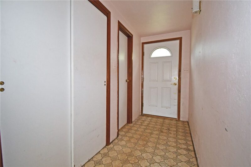 1414 Washington Rd — photo 2