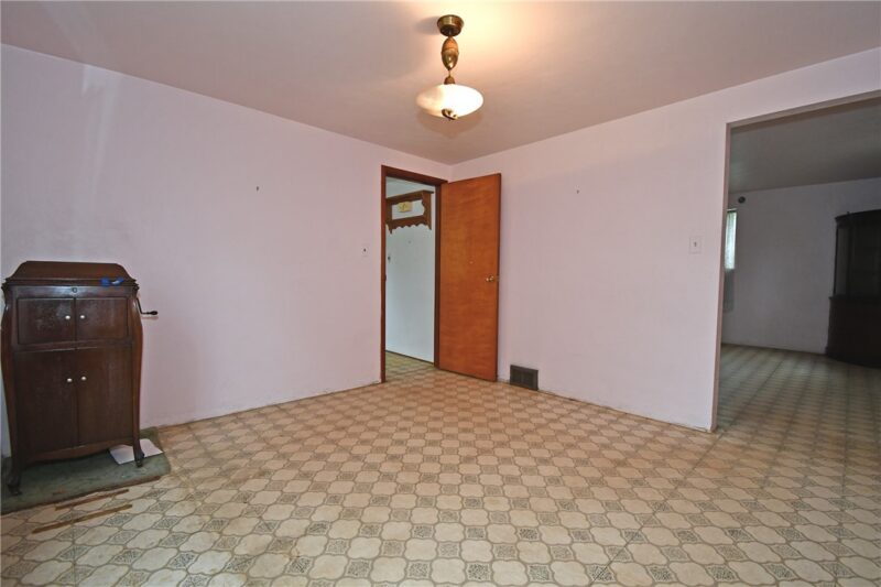 1414 Washington Rd — photo 5