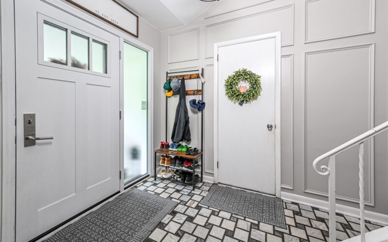120 Ambleside DRIVE — photo 2