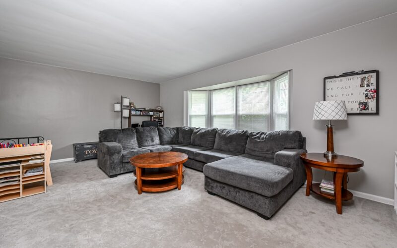 120 Ambleside DRIVE — photo 4