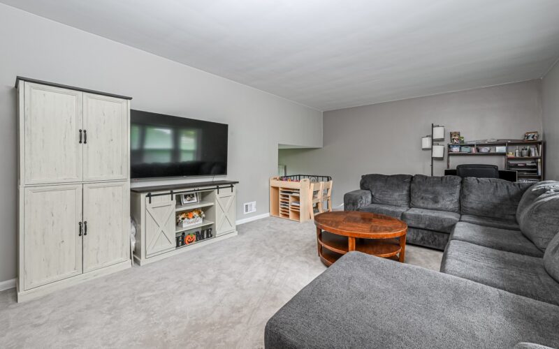 120 Ambleside DRIVE — photo 5