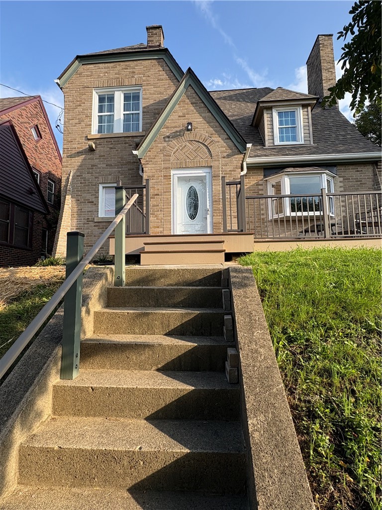 140 Marshall Ave — photo 1